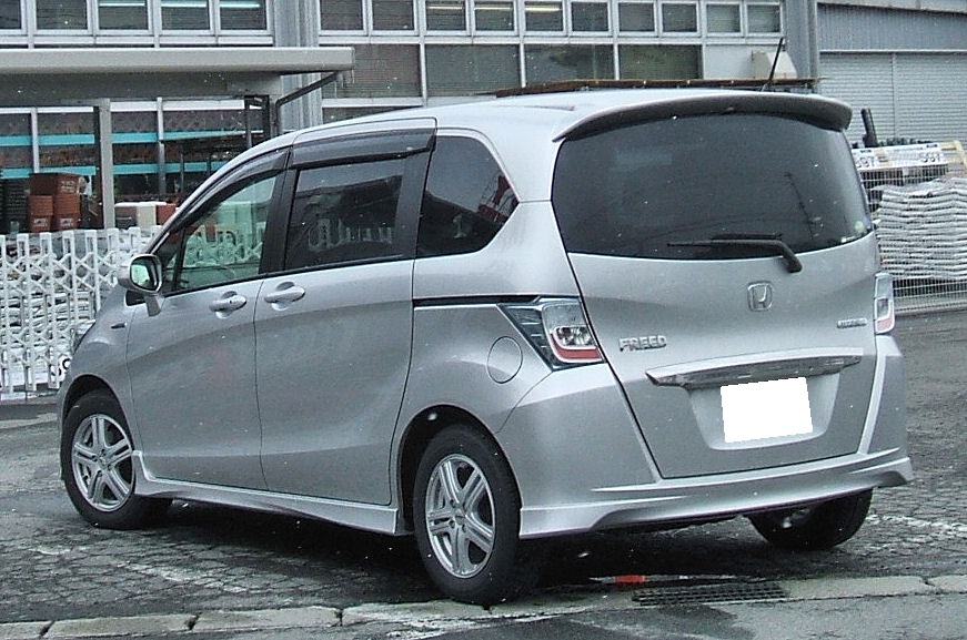 Honda Freed Features