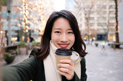 Sprays containing CBD