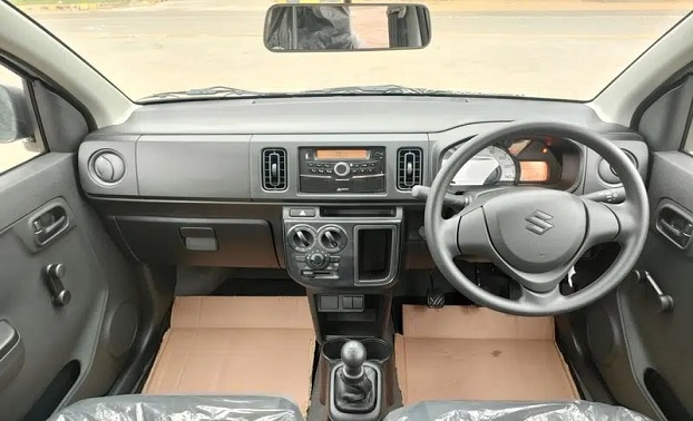 Alto VX Interior